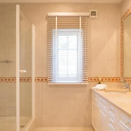 Sleeps 4 Air Con T711330 Lejlighed *